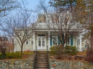 35 Overton Rd, Scarsdale, NY 10583