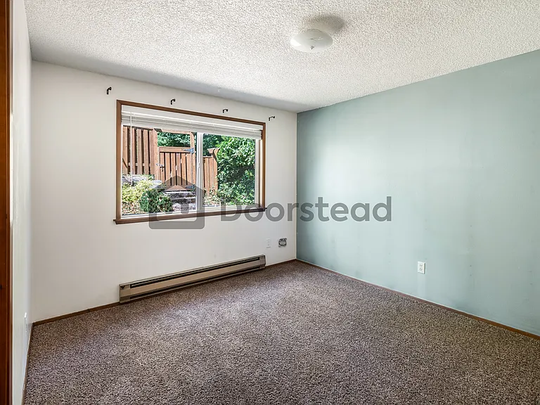 15824 9th Ave SW — Photo 17