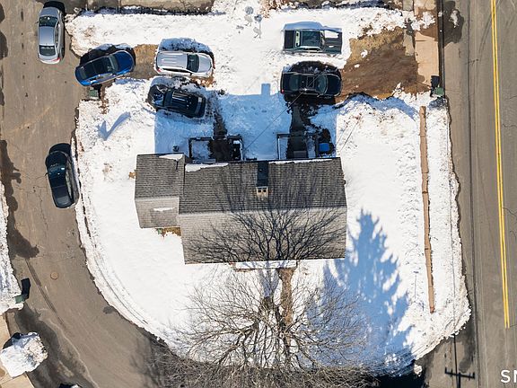 2nd image of 22 Tyler Circle