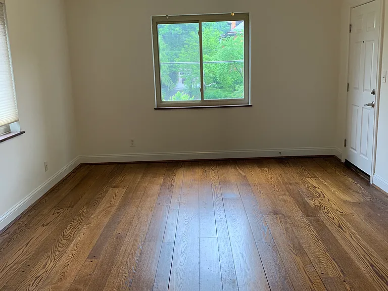 2534 Erie Ave #3 — Photo 12