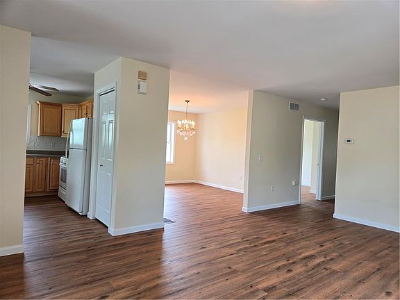 4th image of 314 Golden Oaks Dr