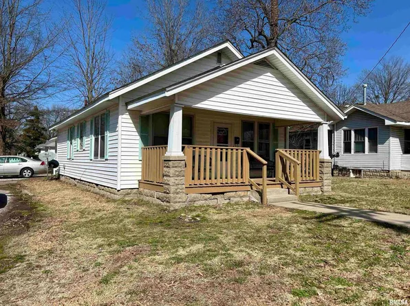 912 W Mill St, Carbondale, IL 62901