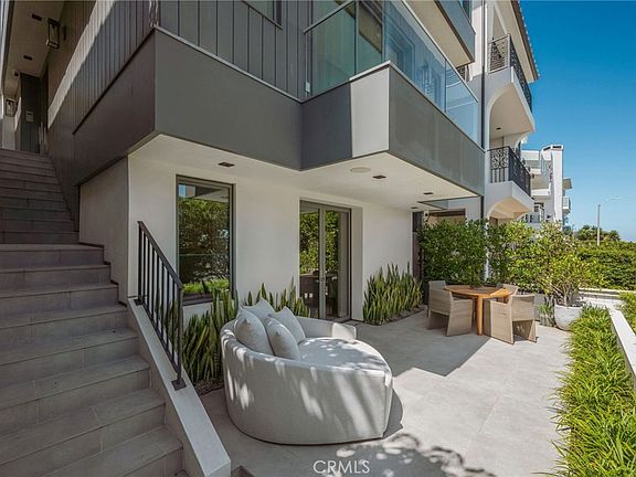 5th image of 457 26th St