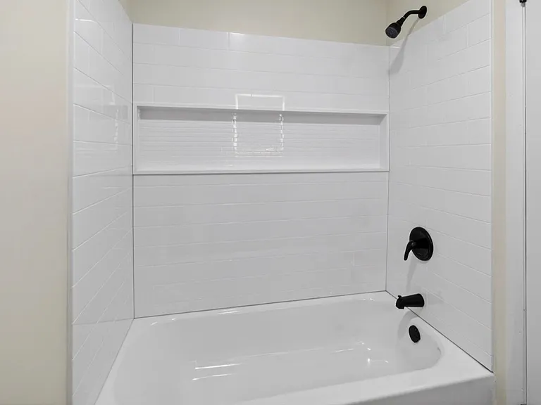 9 Beach St — Photo 11