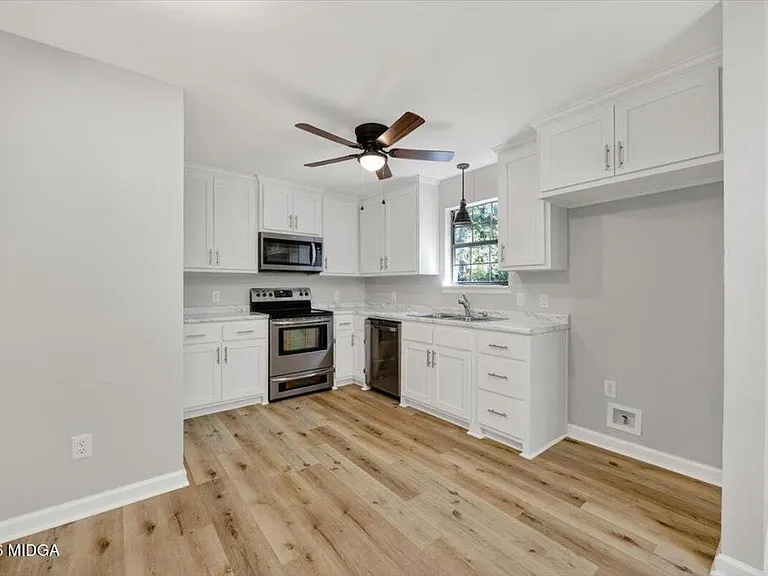 1376 Greentree Pkwy — Photo 8