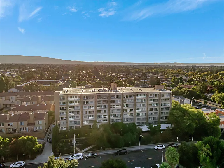1700 Civic Center Dr #707 — Photo 10