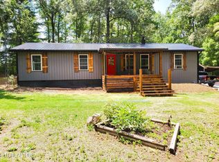1435 Twin Bridge Rd, Deer Lodge, TN 37726