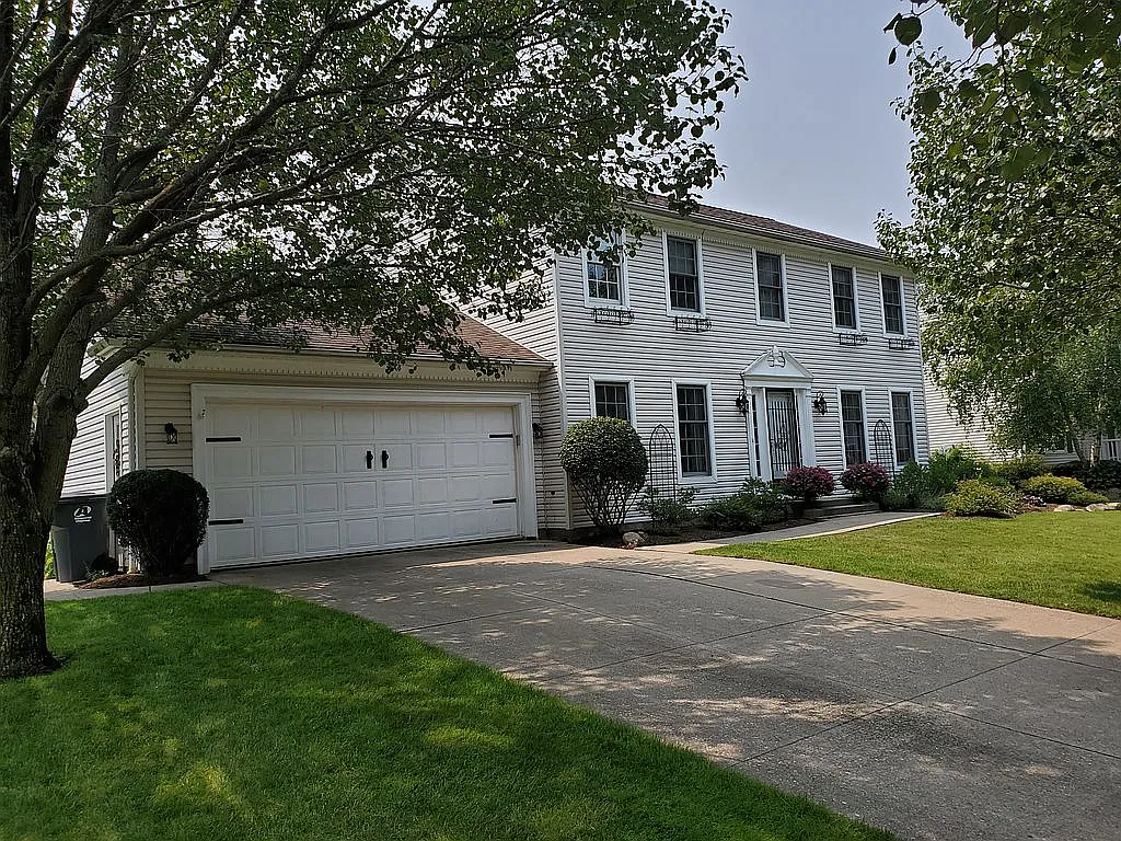 5904 Sun Ct photo 1