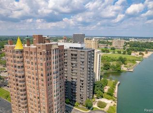 8200 E Jefferson Ave APT 1010, Detroit, MI