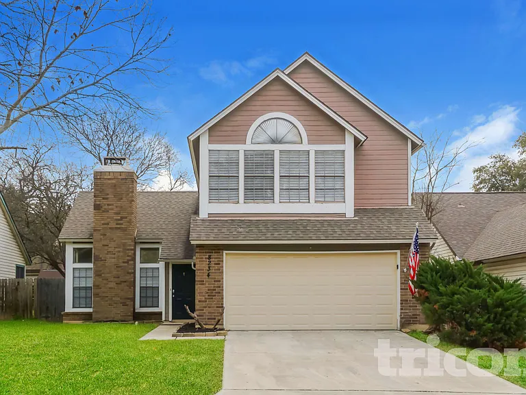 8234 Cooks Point — Photo 1