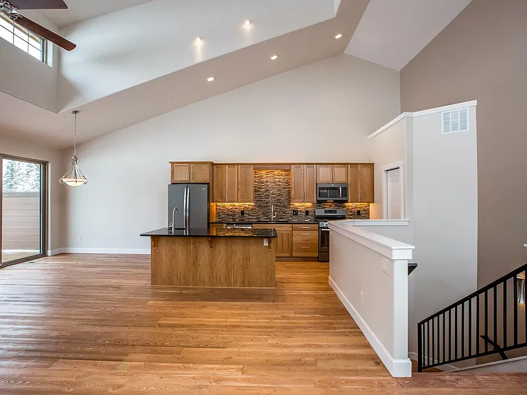 761 Aspen Grove St — Photo 1