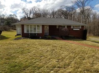 111 Long Dr, Irwin, PA 15642