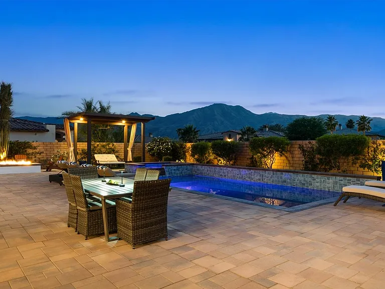 54770 Cavalcade Ct — Photo 12