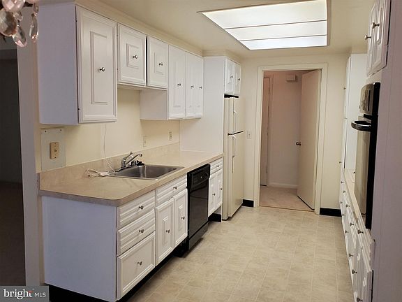2nd image of 3278 Gleneagles Dr Unit 63-1A