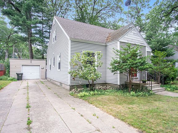 3rd image of 2328 Meurer Ct