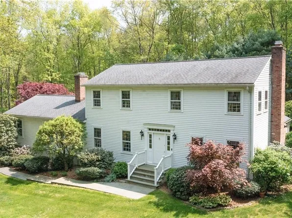 28 Huntingtown Road, Newtown, CT 06470
