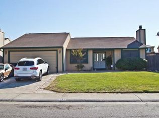 8692 Tiogawoods Dr, Sacramento, CA
