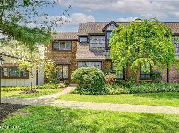 45 Cheshire Square #B, Little Silver, NJ 07739