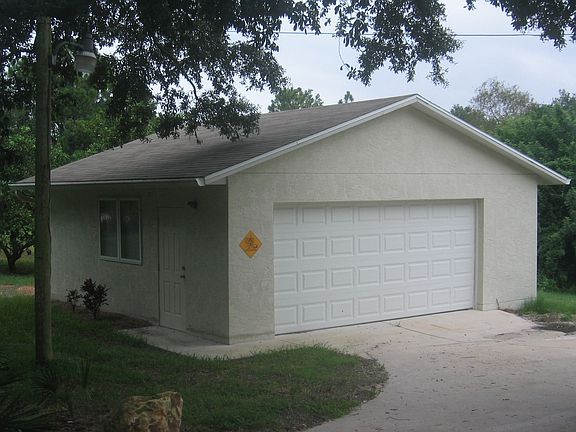 Detached Garage