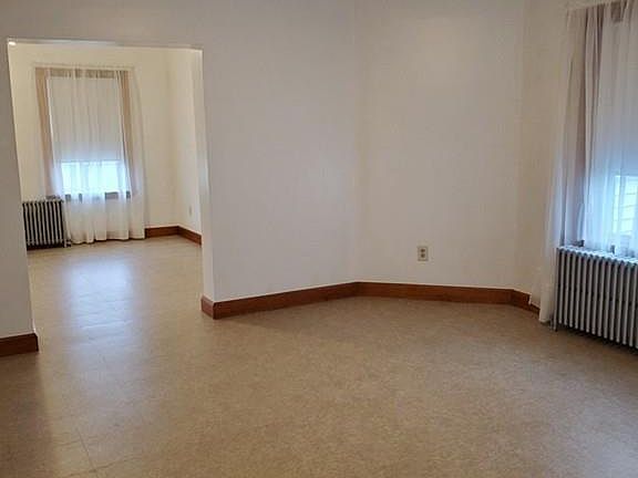 4th image of 247 Washington St Floor 1
