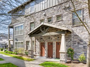 763 NE Adwick Dr, Beaverton, OR 97006