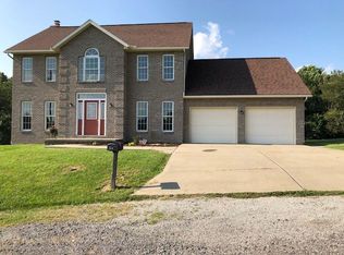 607 Ellen Dr, Wellsburg, WV 26070