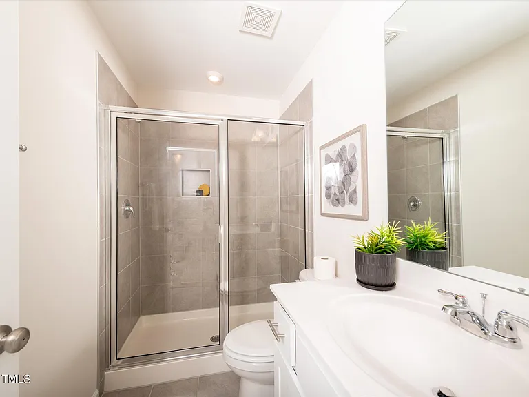 59 Ravibha Ct — Photo 2