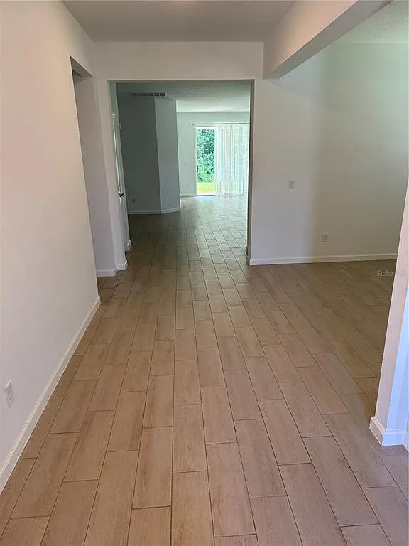 4 bed, 2.0 bath, 2110 sqft, $2,650 — Photo 2