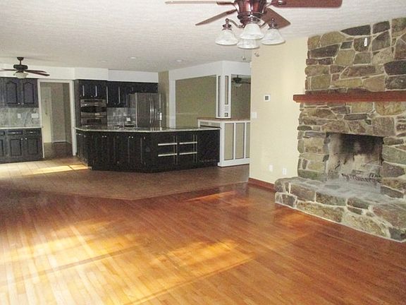 5th image of 19060 Mallard Creek Ct