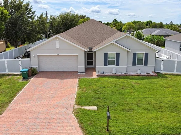 2218 SE 4th St, Cape Coral, FL 33990
