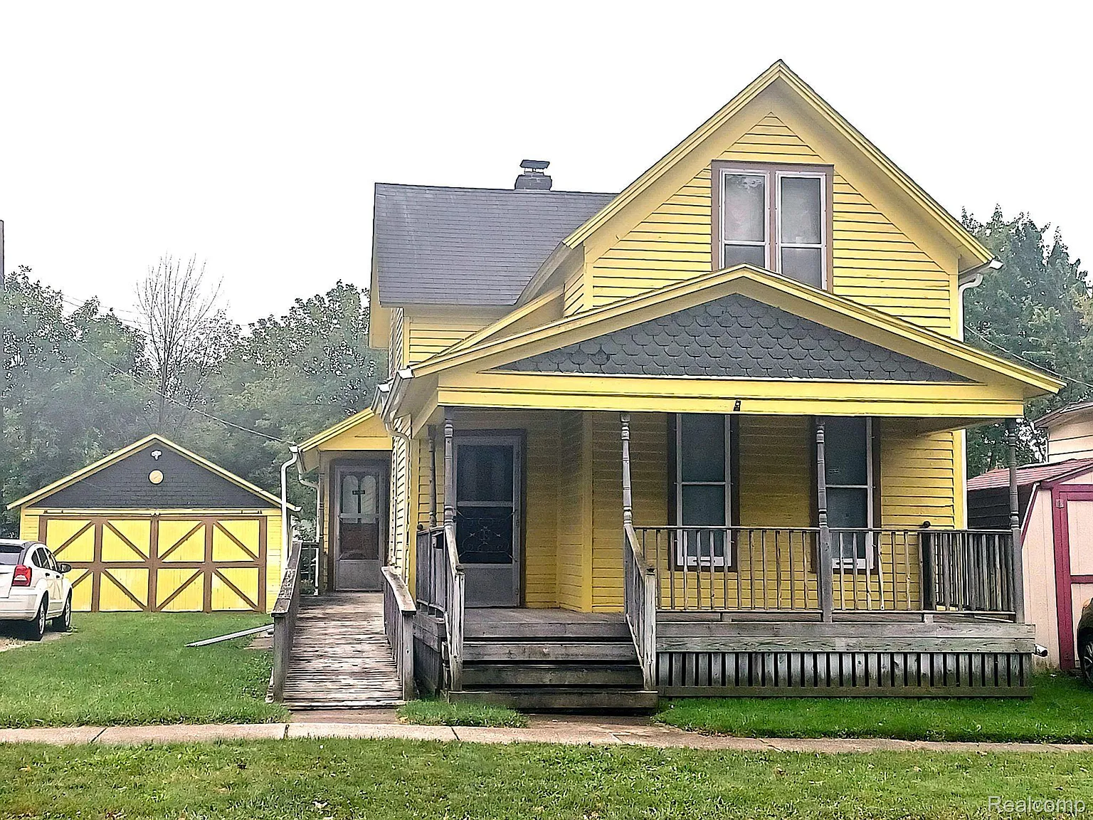 1230 Miller St photo 1