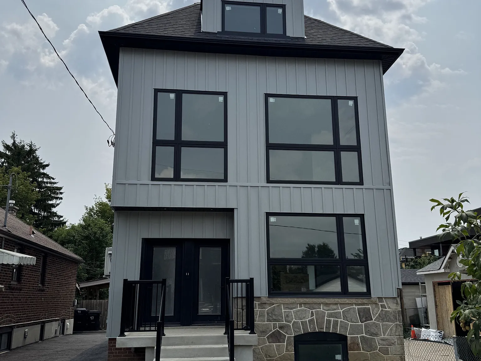 3 bed, $3,600 — Photo 1