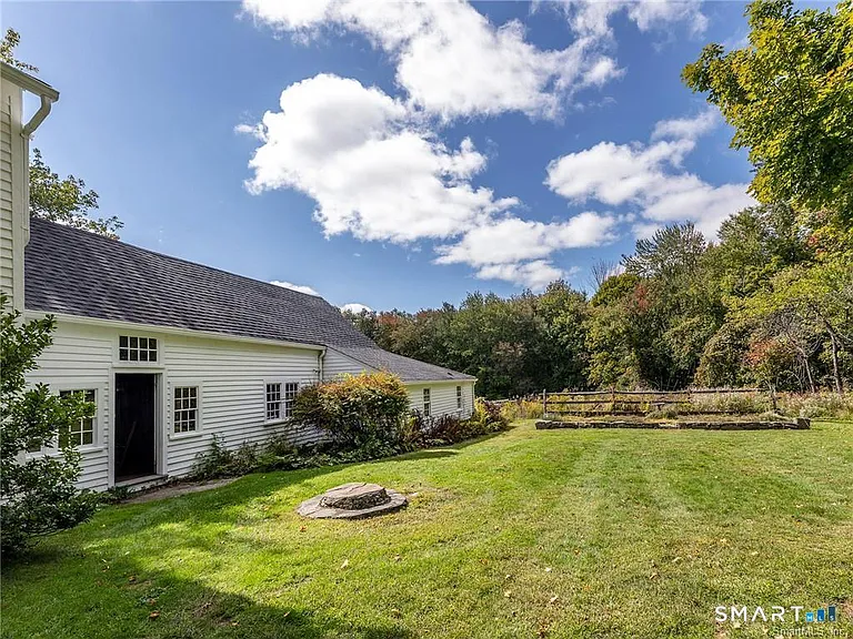 103 Litchfield Rd — Photo 23