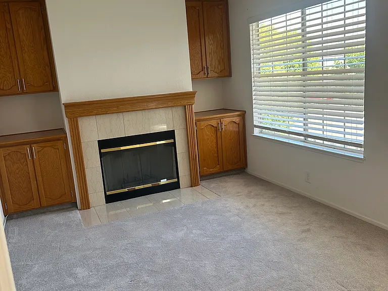 1672 Bailey Dr — Photo 11