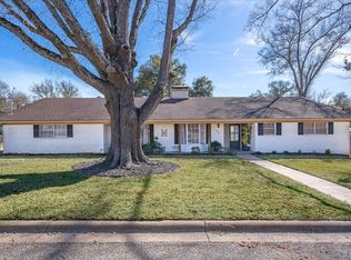906 Ward Ln, Athens, TX 75751