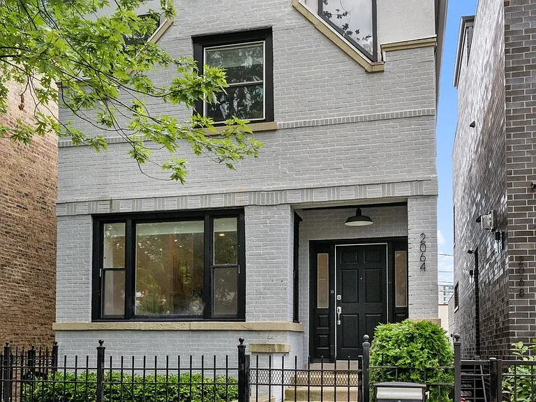 2064 N Oakley Ave, Chicago, IL 60647 | Zillow