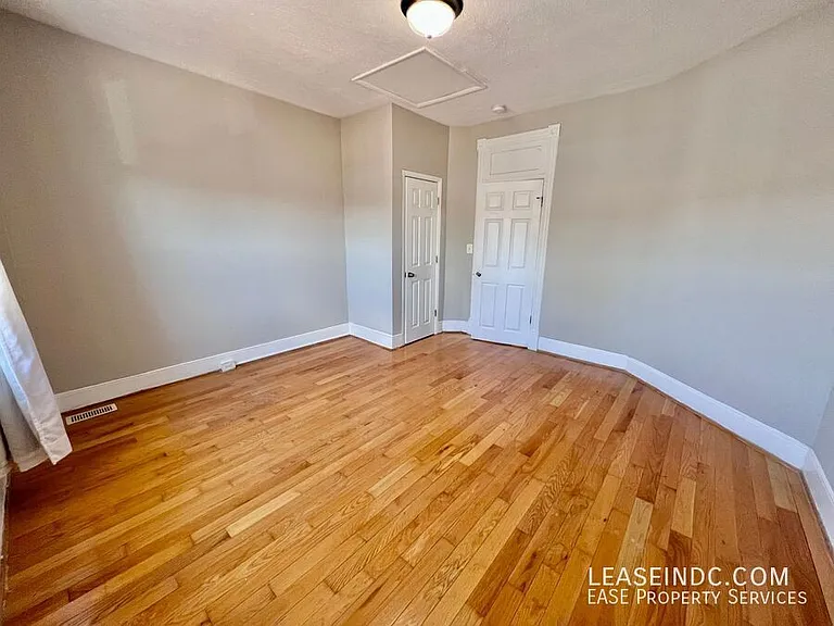 342 Elm St NW — Photo 21