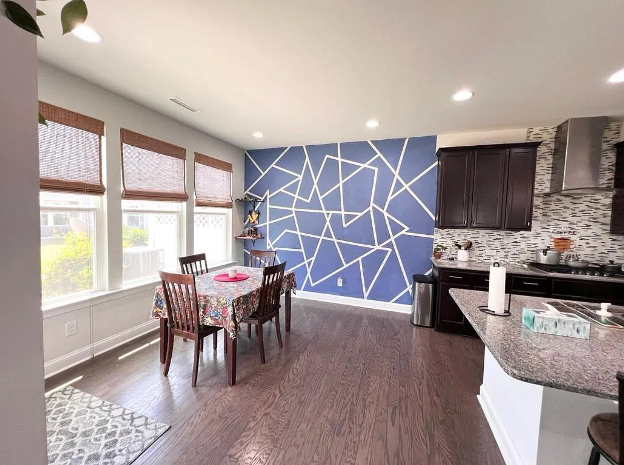 4 bed, 2411 sqft, $2,500 — Photo 3
