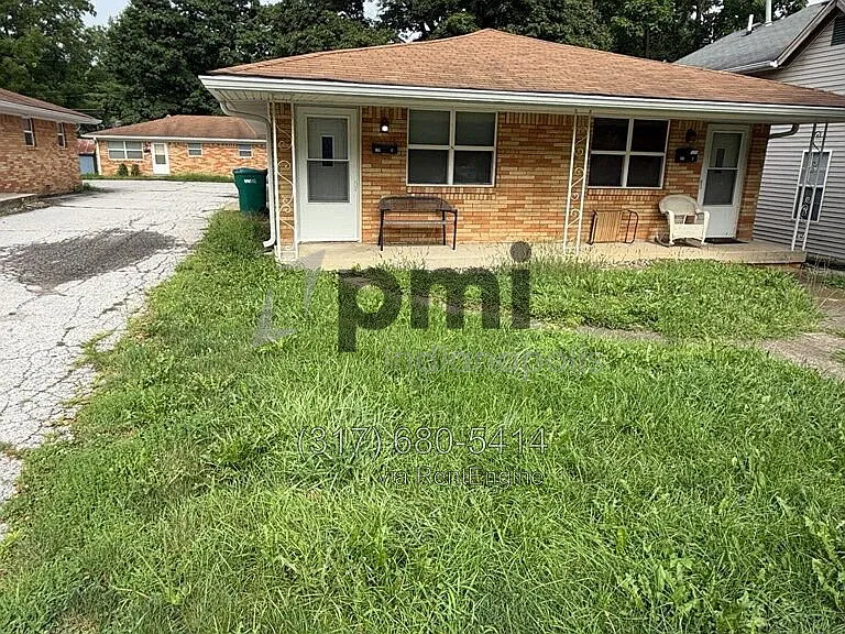 228 S Green St #B — Photo 2