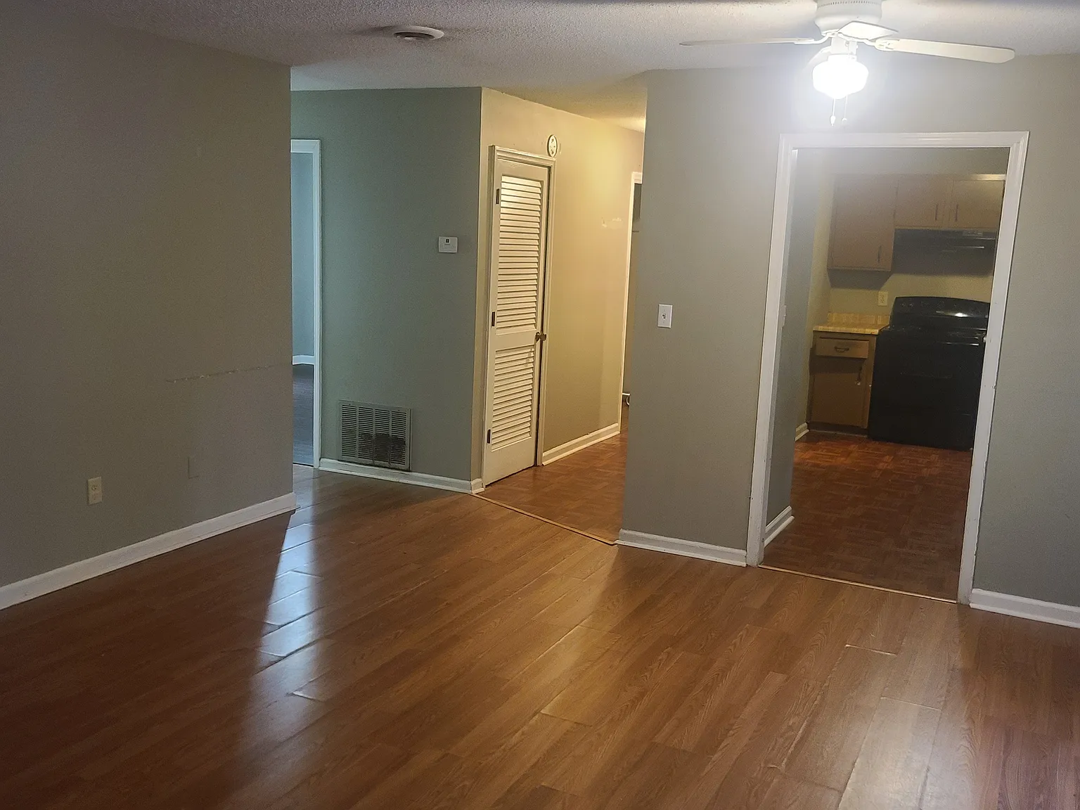 128 Pinehurst Ct — Photo 4