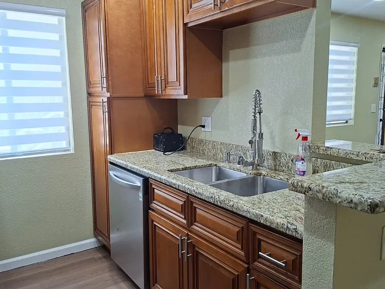 4460 Altadena Ave #1 — Photo 2