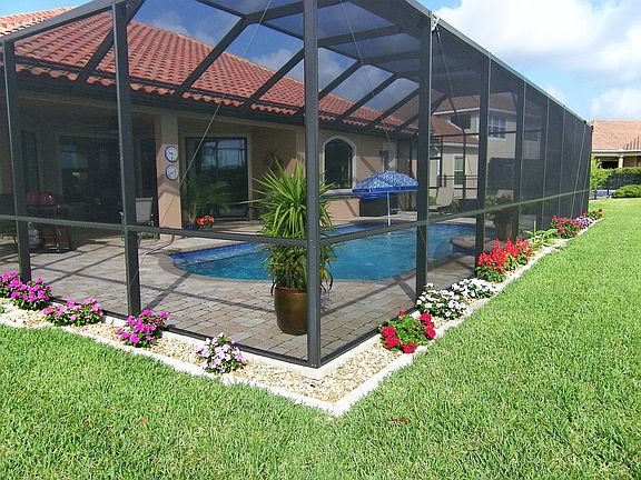4th image of 3220 Thurloe Dr