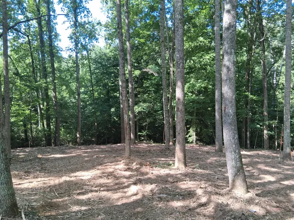 745 October Dr, Smithville, TN 37166