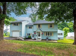 8 Tharratt Pl, Whitesboro, NY 13492