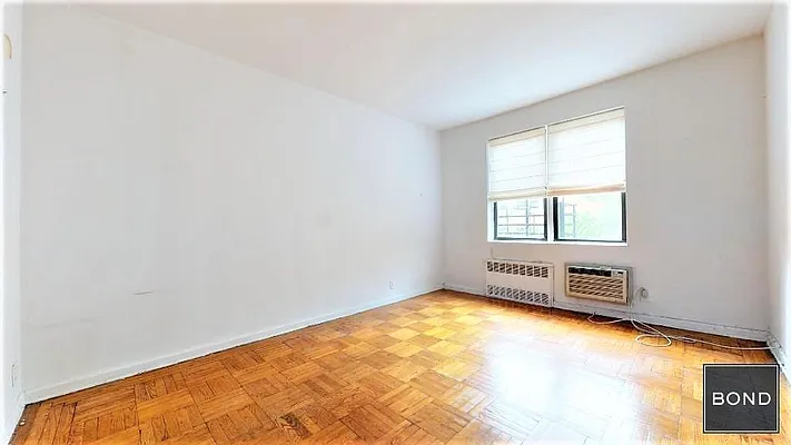 Rented by Bond New York | media 14