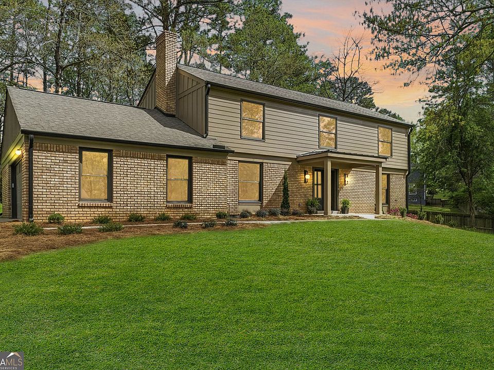 1st image of 3829 Fox Hills Dr SE