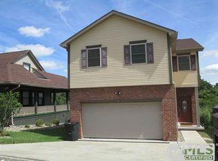 111 Kensington Dr, Wheeling, WV 26003