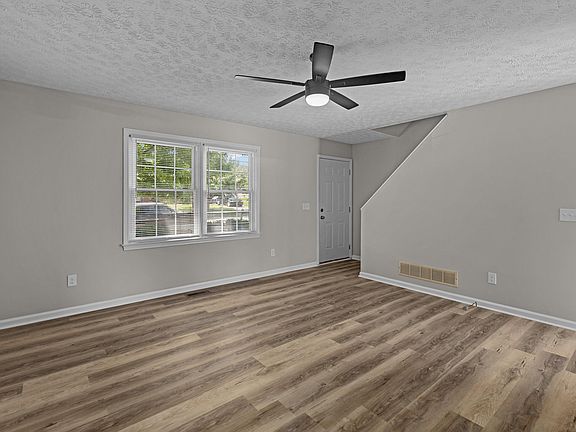 3rd image of 1005 Quarter Mile Way