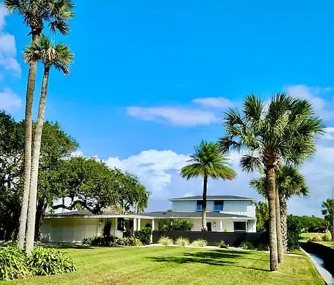 1st image of 325 San Juan Dr