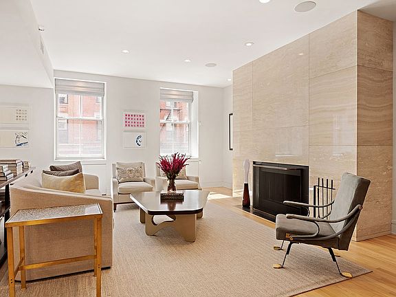 2nd image of 31 N Moore St APT 2E